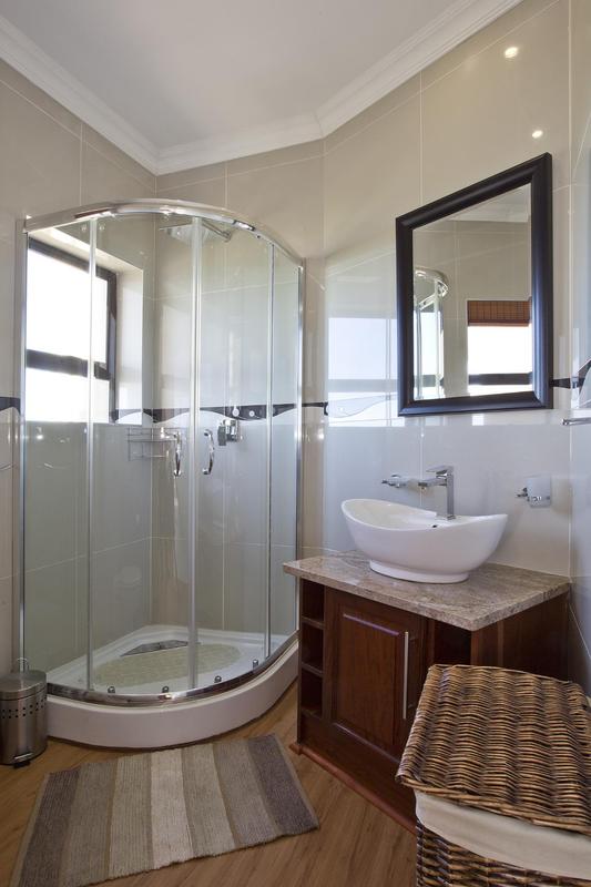 5 Bedroom Property for Sale in Blueberry Hill Western Cape
